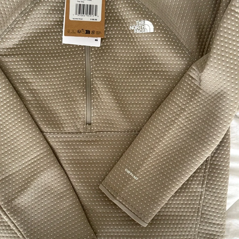 The North Face Women's DotKnit Thermal 1/4 Zip - Picture 4 of 8